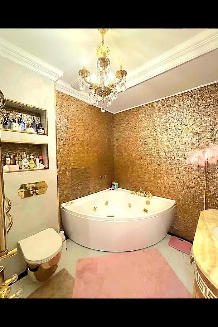 Apartment In The Center, With 2 Bedrooms! Baku