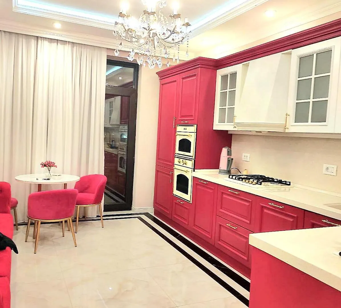 Apartment In The Center, With 2 Bedrooms! Baku